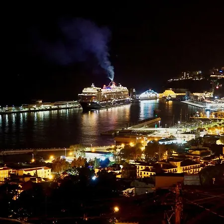 Dom wakacyjny Happy House Madeira *